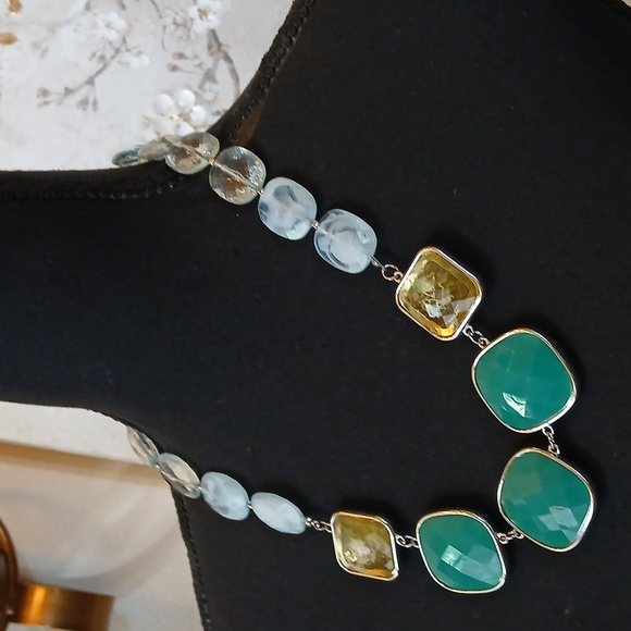 Chunky Multicolor Faceted Stament Necklace - Picture 5 of 17